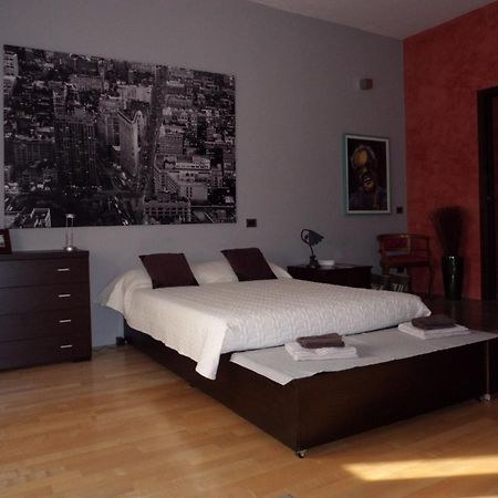 B&B Marge Oltrona di San Mamette Bagian luar foto